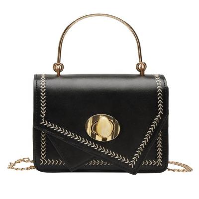 China Hot Selling New Fashion Women Messenger Bag Fashion Chain Bag Shoulder Bags Square Small Handbag for sale