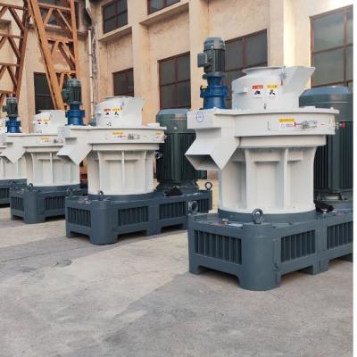 China Large Capacity Wood Pellet Machine  Biomass Wood Pellet Production Line Vertical ring die Wood Pellet Machine for sale