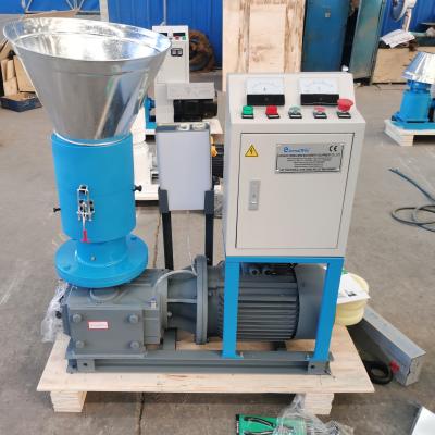 China Wood Pellet Machine 8MM Biomass Processor 220V 7500W Green for sale