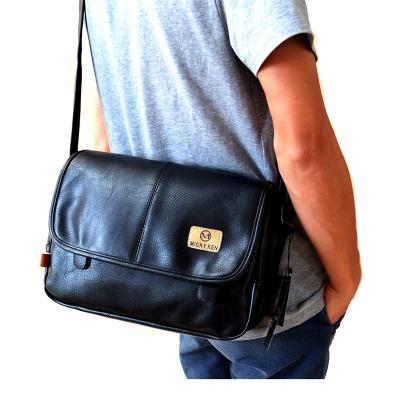 China Fashion Casual Men's Shoulder Bag Men's Youth Travel Messenger Bag Student School Bag for sale