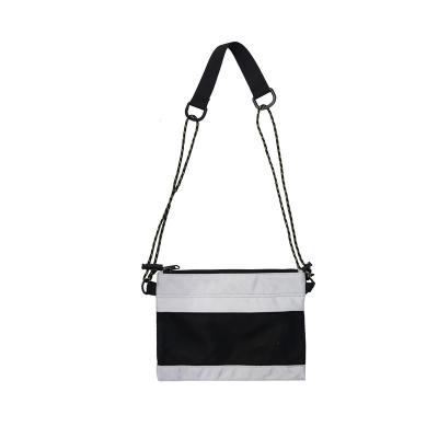 China Universal Leisure Fashion Shoulder Purses And Handbags Diagonal Bag Package Outdoor Blow Color Bag for sale