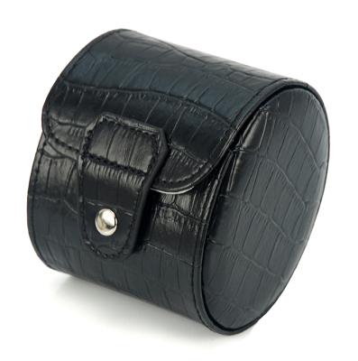 China Portable Design For Oval Shape Alligator Travel Displacement Genuine Leather Simple Watch Case In Stock for sale