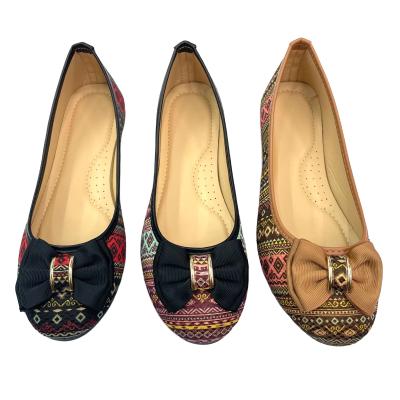 China Flat 2021 New Design Women Fashion Flat Shoes PU Spring Customized Lady OEM And ODM Summer Upper Material Classic Casual Flat Shoes for sale