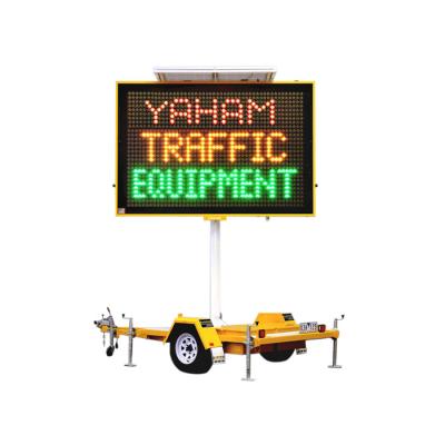 China Dual Full Matrix Portable Road Signs , Led Moving Message With Optical Lens for sale