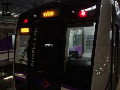 Cina Pubblicità all'aperto dello schermo di visualizzazione del LED del bus di colore pieno P10 con le alte lampade luminose in vendita