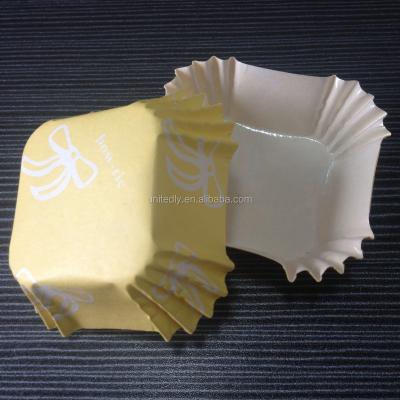 China waterproof paper 15-80gsm birthday cake paper plate making/food tray making machine for sale