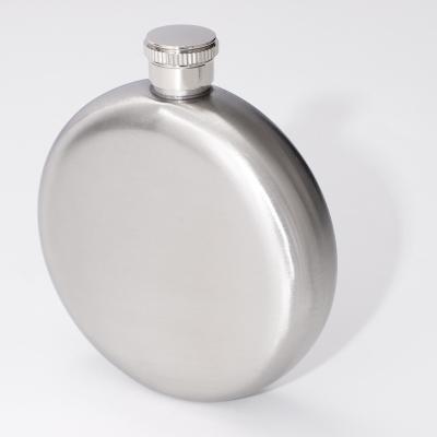 China Creative Hip Flask 5oz Stainless Steel Hip Flask 5 Ounce Wine Liquor Flask Portable Liquor Flask for sale