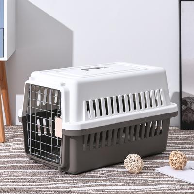 China Durable Outdoor Rooms Stored Cat Carriers Box Pet Carriers Portable Cages Travel Dog Cages for sale