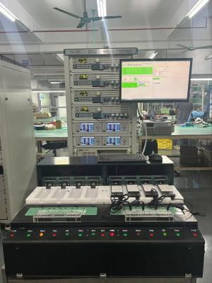 中国 完成した移動電源バンクの総合テスト機器は,高精度系数,高速速度,安定したテストを持っています 販売のため