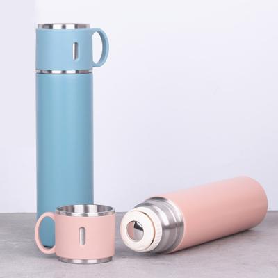 China PORTABLE 316 Stainless Steel Vacuum Flask 580ml Double Wall Insulated Tea Tumbler Portable Water Bottle Travel Thermos With Tea Cup Lid for sale