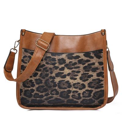 China 2022 New High Quality Waterproof Handbag Leopard Guitar Strap Adjustable Shoulder Toss Bag Purse Women Vegan Leather Square Cross - Body Bags for sale