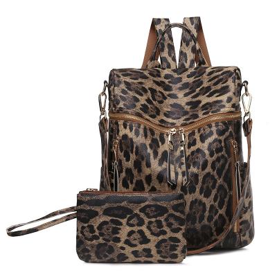 China Waterproof 2022 Women's Fashion Backpack Clips Leopard Print Universal Design Shoulder Bag Convertible Outdoor Travel Rucksack for sale