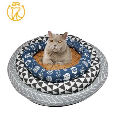 China Breathable Made in China Hot Four Seasons Cat Nest Soft Dog Bed Pet Bed for sale