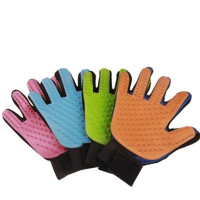 China Viable Silicone Dog Hair Remover Bathing Shower Massage Glove Pet Deshedding Pet Grooming Brush Glove for sale