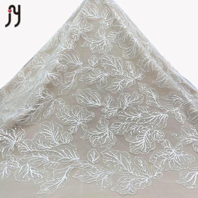 China 2022 OEM Order Viable African Nigerian Flower Embroidery Lace Fabrics 5 Yards Sequin Fabric French Net Wedding Lace Making Machine for sale