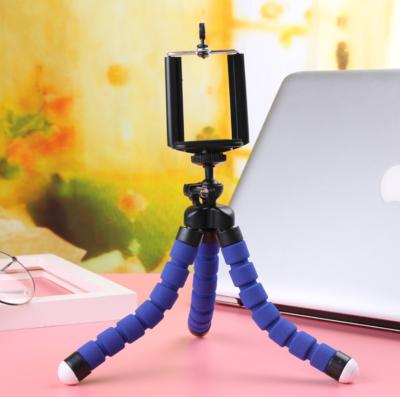 China Hot Selling Camera Phone Holder Adjustable Mobile Phone Holder Stand Rotate 360 ​​Degree Flexible Selfie Stick Tripod for sale