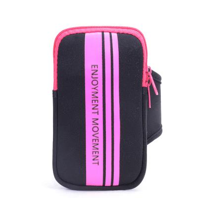 China Unique Design Waterproof Hot Selling Mobile Phone Arm Bag Outdoor Wrist Bag For Iphone 8 Sports Wristband Bag Waterproof for sale