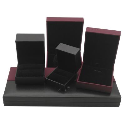 China Recyclable Custom Packaging PU Plastic Jewelry Box For Jewelry for sale