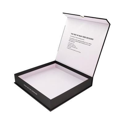 China Custom Luxury Blank Cardboard Paper Magnetic Packaging Gift Boxes Recyclable for sale