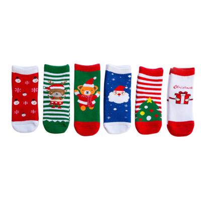 China Single Crew Bangs New Design 2020 Reindeer Socks Best Personalized His and Hers Christmas Stockings for sale