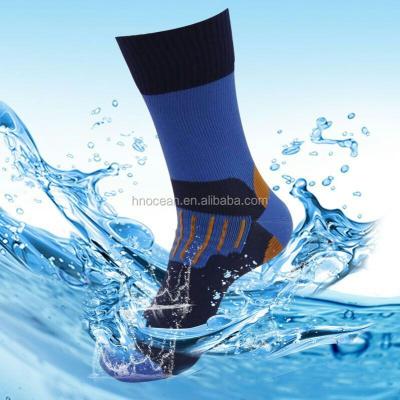 China High quality outdoor socks customized breathable, 100% breathable waterproof socks for sale