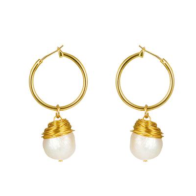 China Fashion Jewelry TRENDY Simple Creative Round C-Shaped Ear Loops Metal Wire Pearl Earring Women Hand-wrapped Shell Temperament for sale