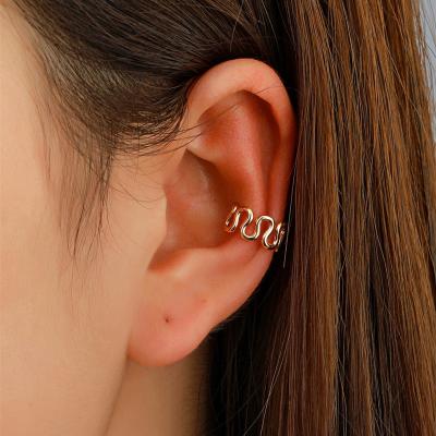 China South Korea Neo-Gothic Simple Irregular Earclip Without Holes Retro Creative Metal C Earbone Clip for sale