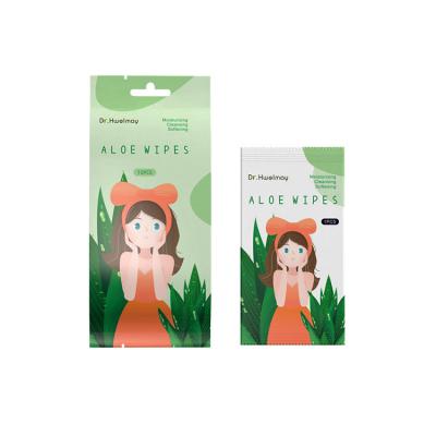 China Limited Time Offer Adult Women's All Natural Daily Cleansing Mini Wet Wipes for sale