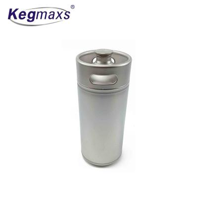 China Beer Kegmaxs Mini Growler Beer Keg 4 Liters New Baby Brand 304 Stainless Steel Corny Keg Ball Lock Drip Barrel Tray for sale