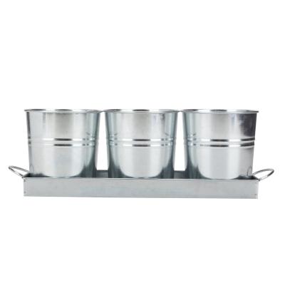 China Modern set of 3 garden planter pots on a tray for sale