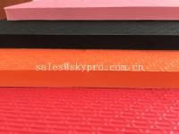 China Corte las hojas cerradas del gomaespuma con tintas de la célula, alto deslizador elástico de Eva de la resistencia/sandalias de Eva en venta