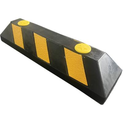 China Customize Parking Safety Products Rubber Wheel Stopper for sale