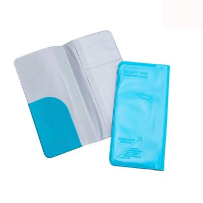 中国 Large Capacity PVC ID Card Ticket Organizer Case Women Men Card Holder Passport Cover Travel Business Card Holder 販売のため