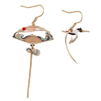 China CLASSIC fashion creative soft earrings color drop oil crane earrings asymmetric earrings for sale