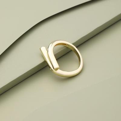 China CLASSIC Hot Selling Fashion Cute Women's Cute Mouth Ring Fashion Alloy Personality Alloy Irregular Gold Ring for sale