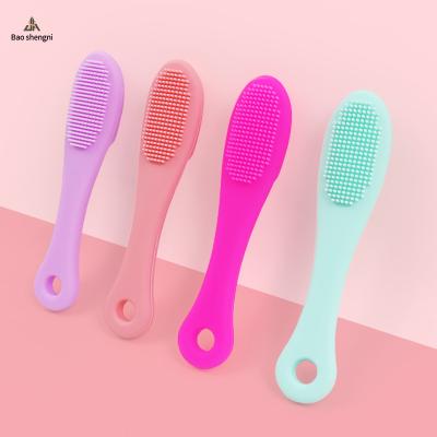 China Pet Cleaning Brush Food Grade Silicone Finger Dog Toothbrush Viable Non-Toxic 100% Safe and Suitable Convenient to Carry for sale