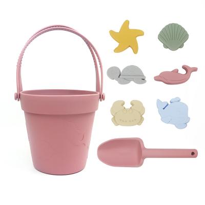 China Outdoor Eco-Friendly Beach Toy Kids Bucket Sand Beach Play Set Summer Silicone 8 Pieces Set Sand Sea Toys Play Tools for Kids Students for sale