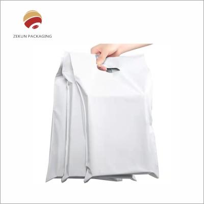 China Waterproof Poly Mailing Bags With Strong Sealing Handle For Clothing for sale