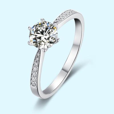 China Real CLASSIC Fine Jewelry 18K White Gold Gemstone 1.0ct White Gold Hip Hops Jewelry Wedding Band Engagement Moissanite Ring For Woman for sale