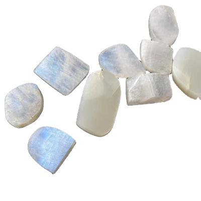 China China Newcomer Healing People Open Natural Crystal Quartz Irregular Moonstone for sale