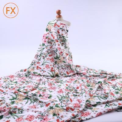 China Wrinkle Resistant High Quality Digital Print Woven Crepe Fabric Floral 100% Rayon Printed Fabric In China for sale