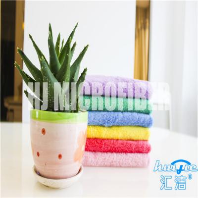 China Super soft piped 80% polyester and 20% polyamide 40*60cm square coral fleece kitchen cleaning towel for sale