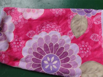 China Weft knitted flower printed 30*60 microfiber cleaning cloth , microfiber home usaging towel for sale