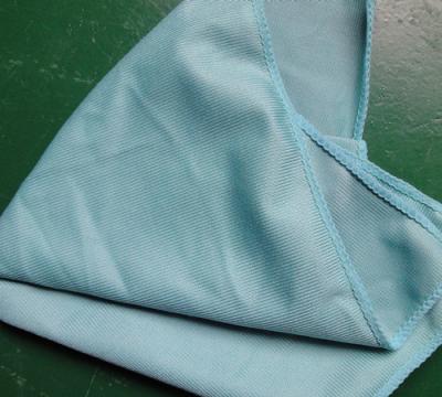 China 40 * 40cm 260gsm Microfiber Glass Cleaning Cloth Green Thick Fashinable Soft for sale