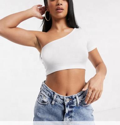 China Anti-Wrinkle 2020 Spring Summer Fashion Tops Trendy Women's Latest Crop One Super Small Shoulder Top In White for sale