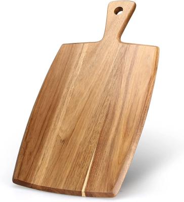 China Custom Sustainable Solid Wood Acacia Wood Empty Cutting Board With Handle For Kitchen Bread for sale