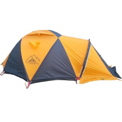 China Diagonal Tying Type Durable Using Aluminum Tent Pole Widely Lightweight Nylon Fabric Mountain Tent For Family Members Hiking for sale