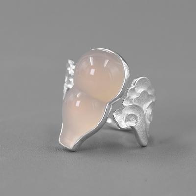 China Trendy Genuine 925 Sterling Silver Vintage Chalcedony Squash Solitaire Ring for sale