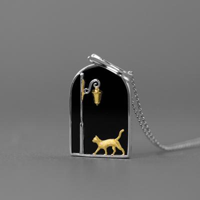 China FASHIONABLE Natural Black Agate Cute Cat Under The Street Light 925 Sterling Silver Pendant for sale