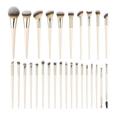 China Angular Blush 12 years of experience specializing in the production of makeup brushes support material customization for sale